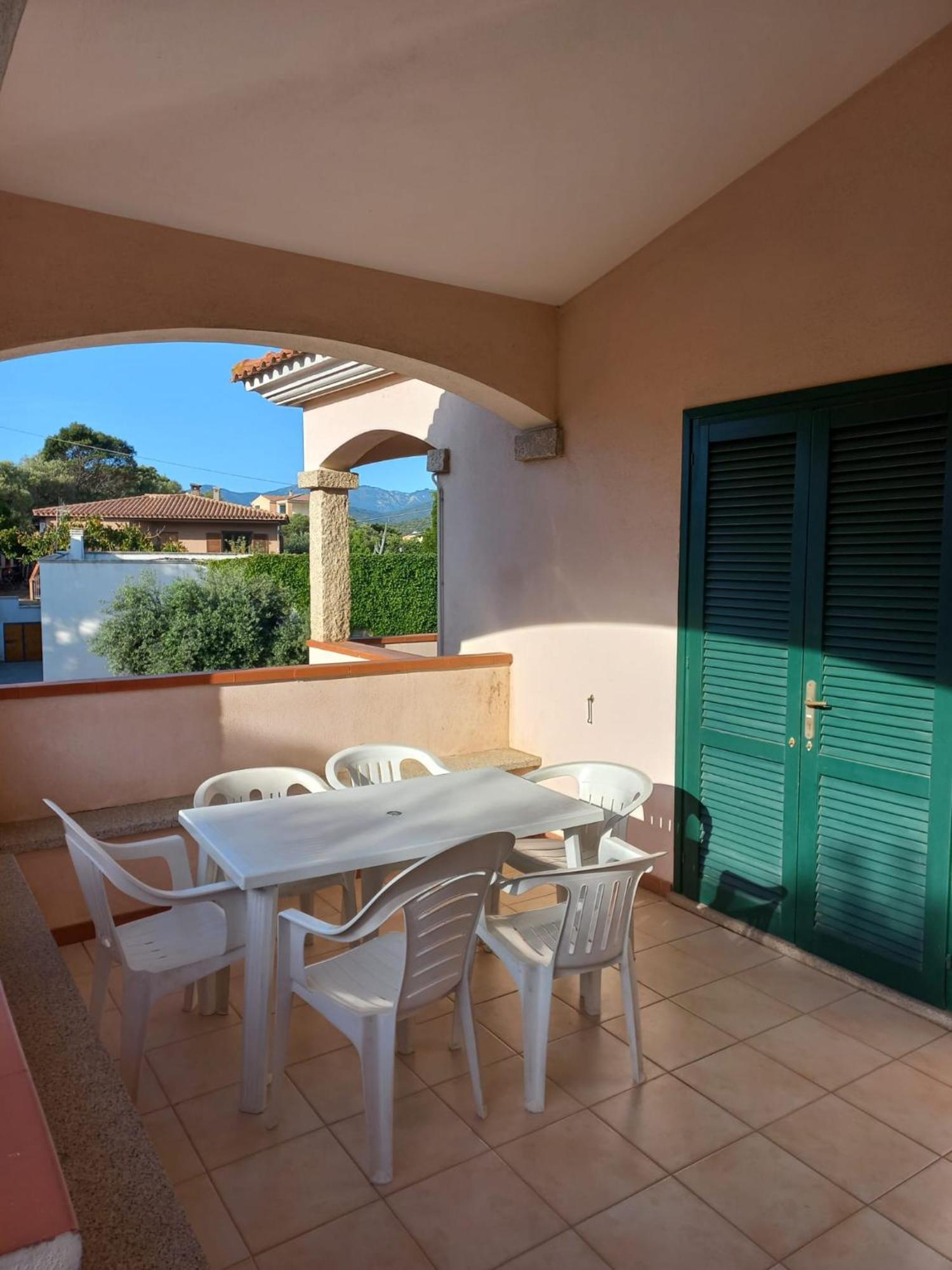 Residence La Funtana San Teodoro  Bagian luar foto